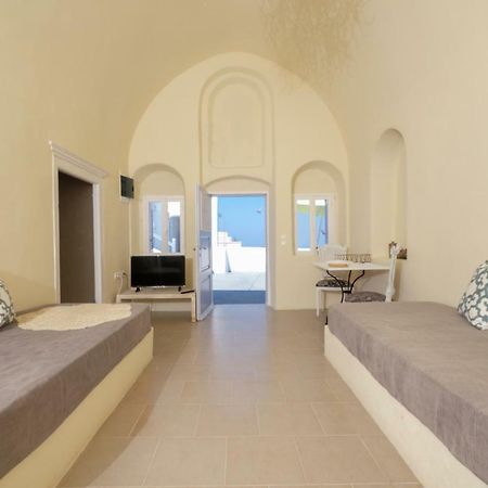 Deltami Santorini Apartamento Pyrgos Kallistis Exterior foto