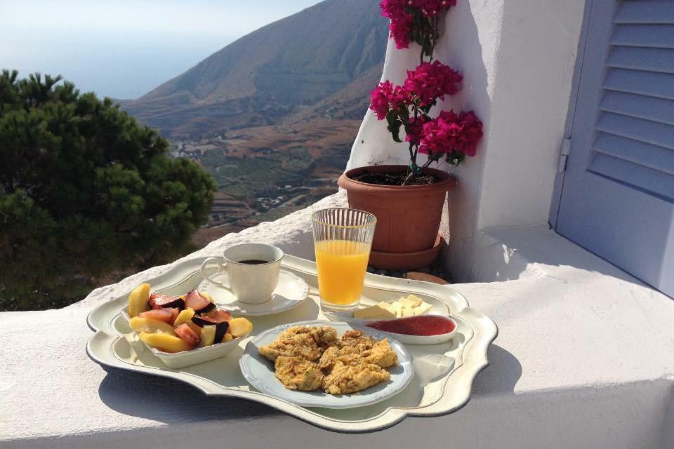 Deltami Santorini Apartamento Pyrgos Kallistis Exterior foto